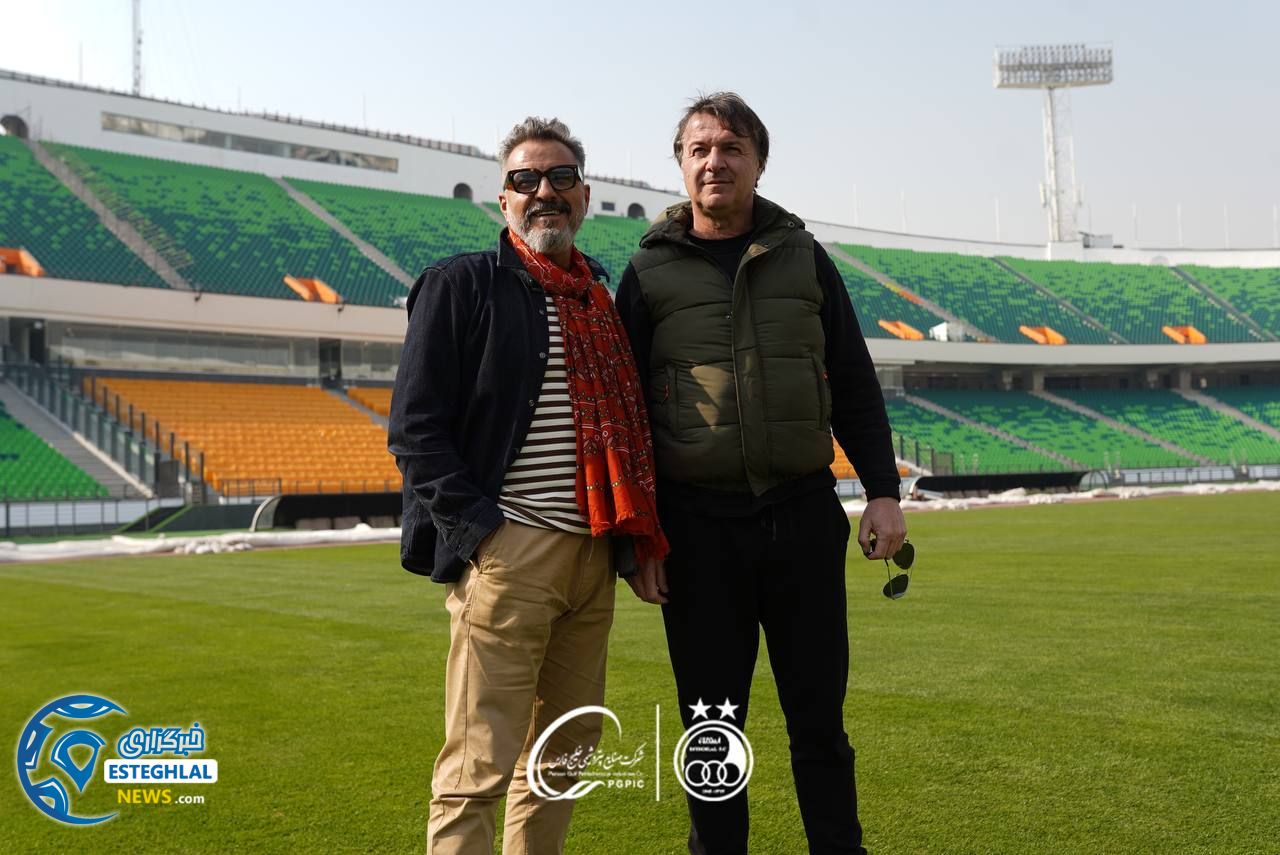 باشگاه استقلال(تاج)