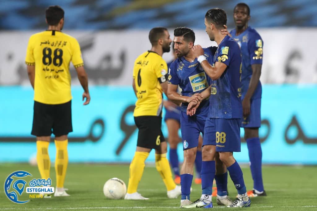 دیدار استقلال و سپاهان