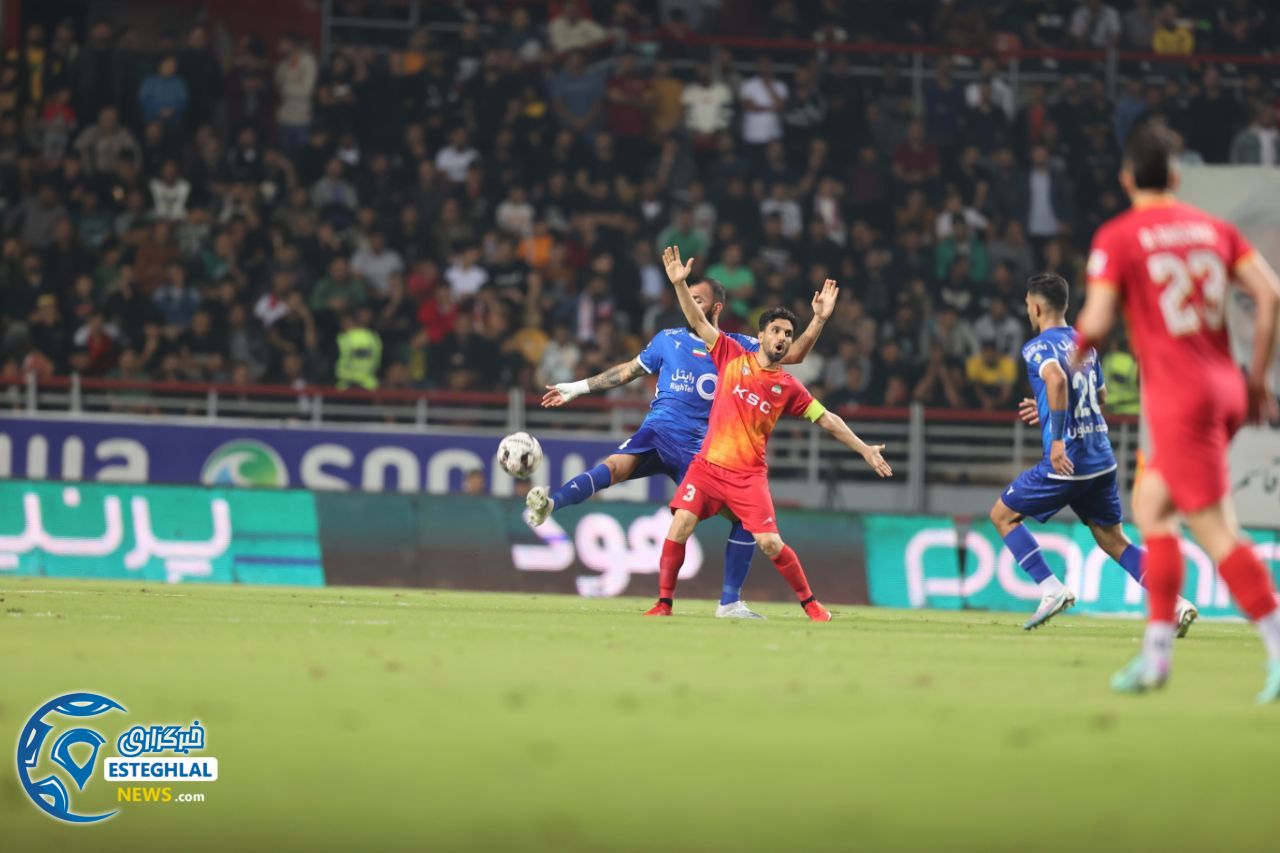 فولاد ۰-۰ استقلال