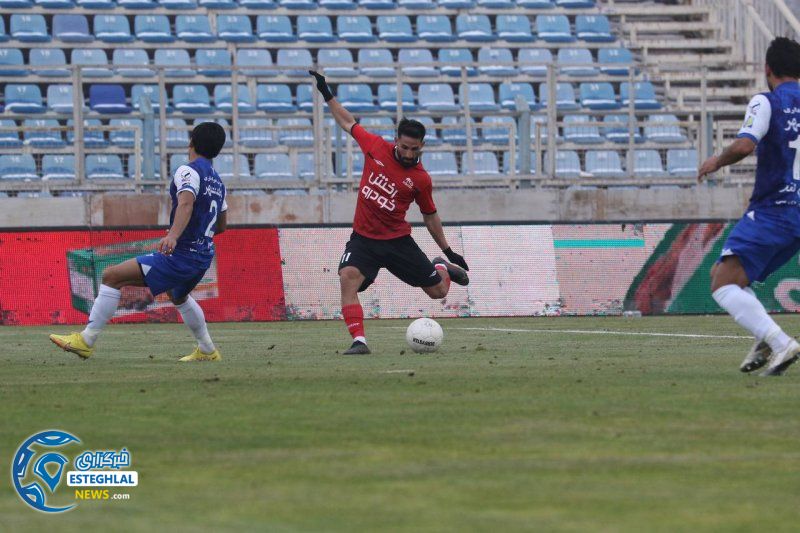 تراکتور 2-0 استقلال