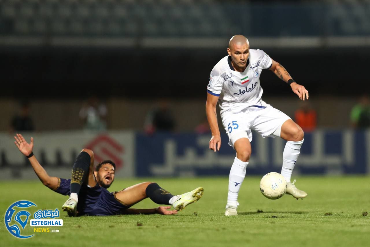 گل گهر 1-2 استقلال