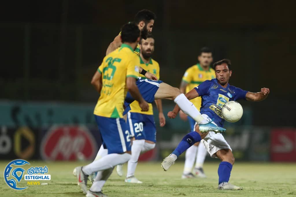 دیدار نفت و استقلال