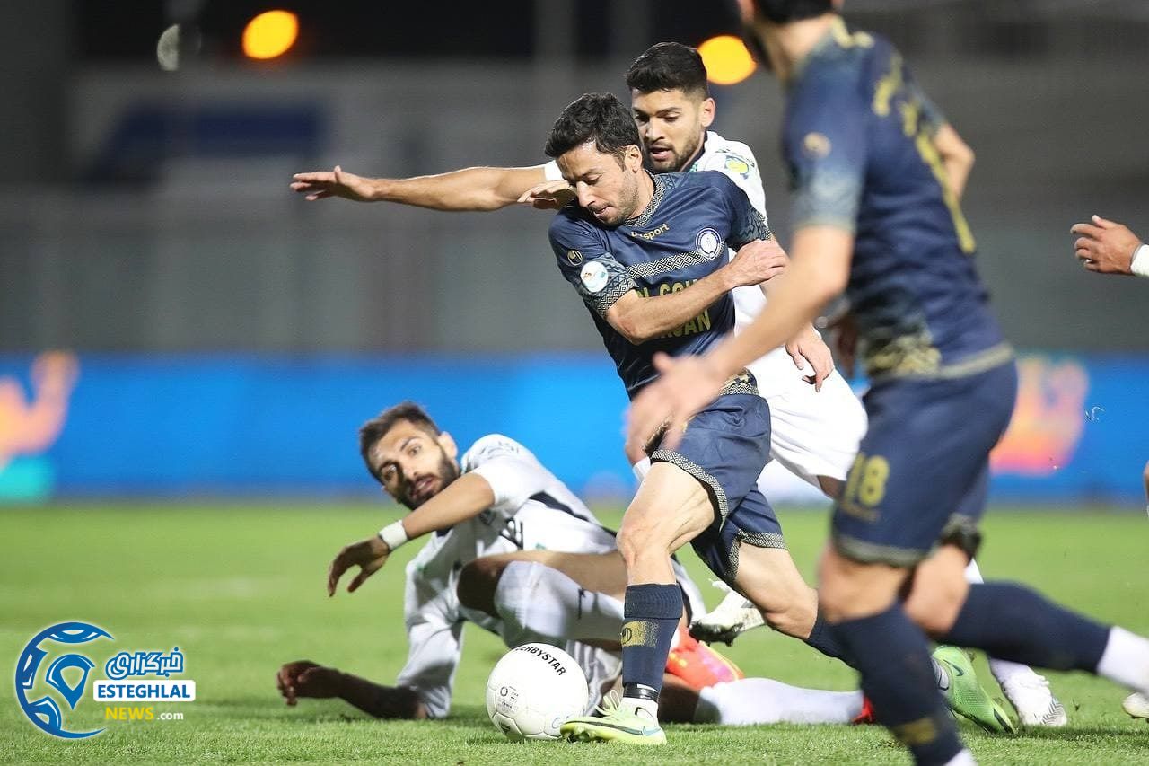 گل گهر 0-3 استقلال