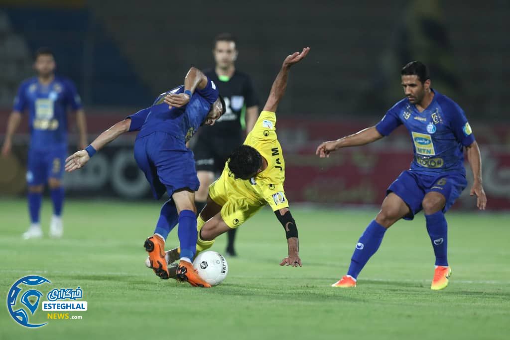 دیدار پارس جنوبی جم و استقلال