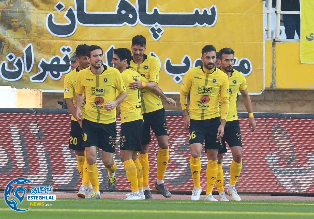 دیدار سپاهان و استقلال