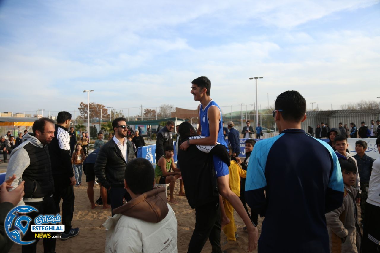 تیم والیبال ساحلی استقلال مشهد