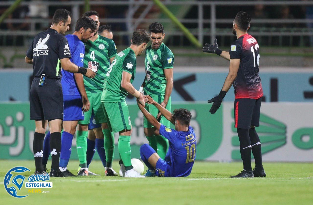 دیدار ذوب آهن و استقلال