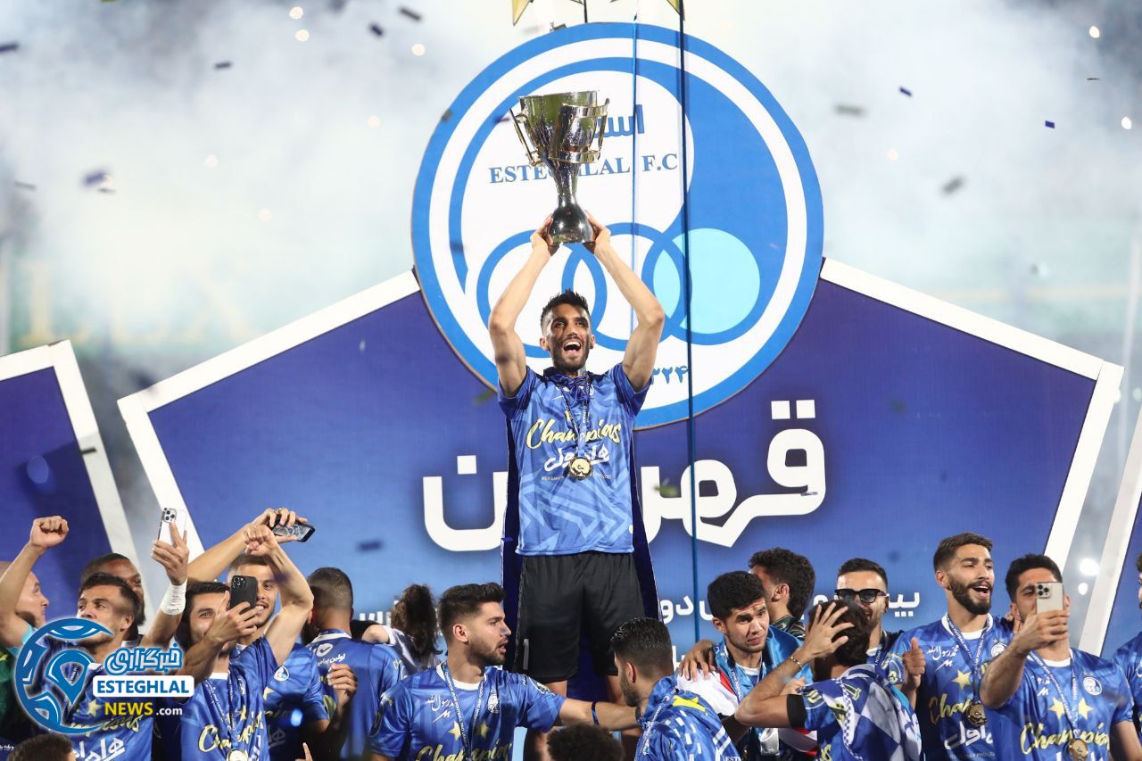 حواشی جشن قهرمانی استقلال