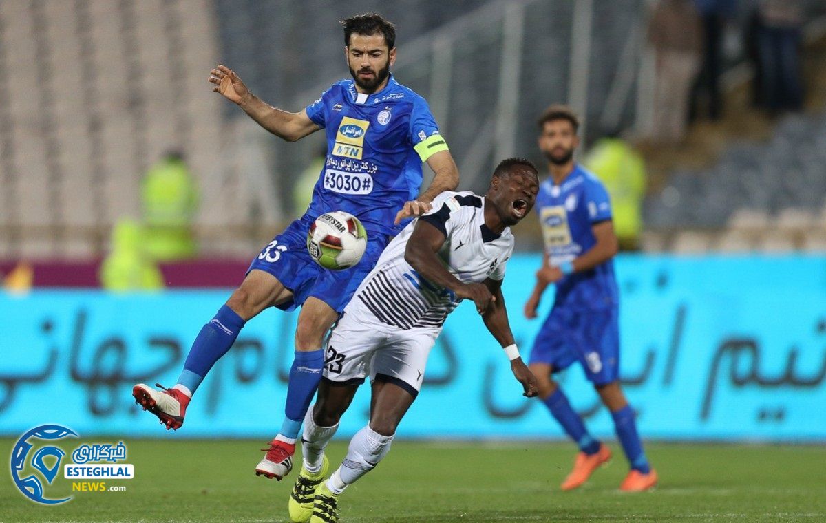 دیدار استقلال و پیکان