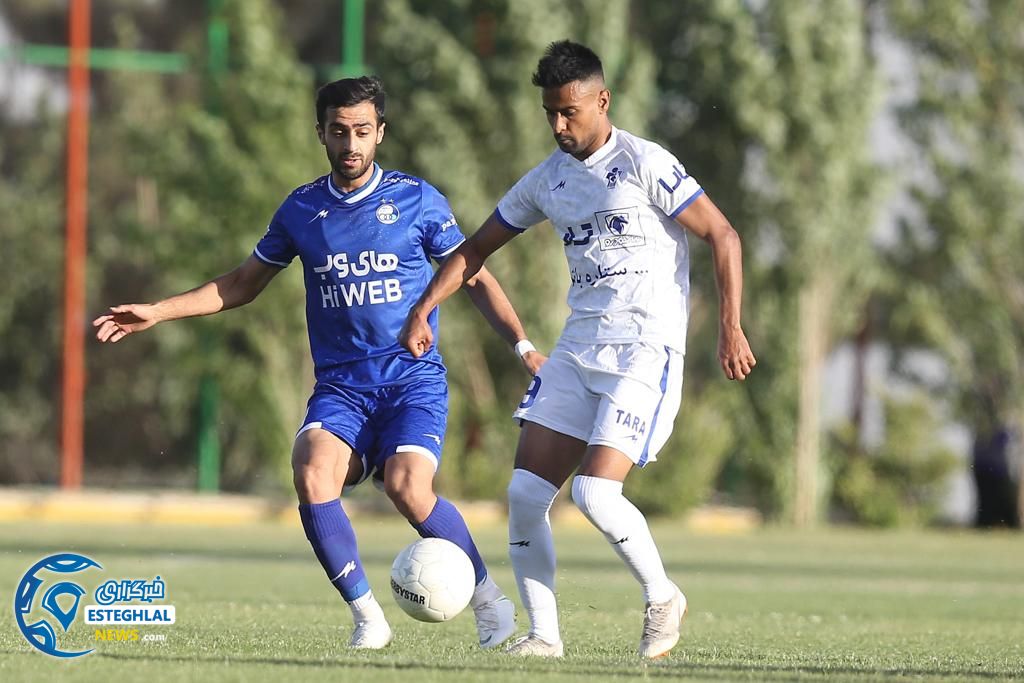 دیدار دوستانه استقلال و پیکان