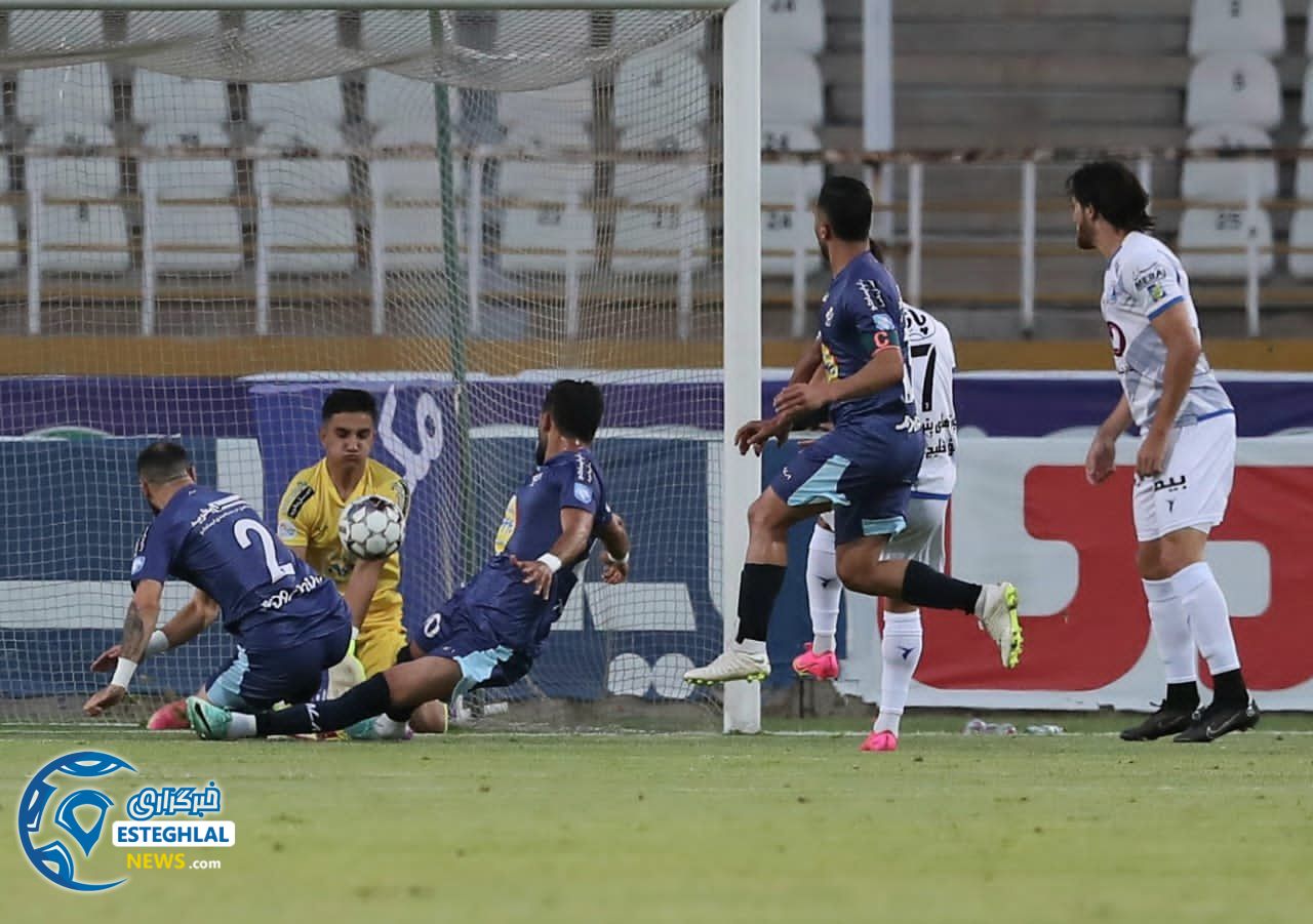 پیکان 0-2 استقلال