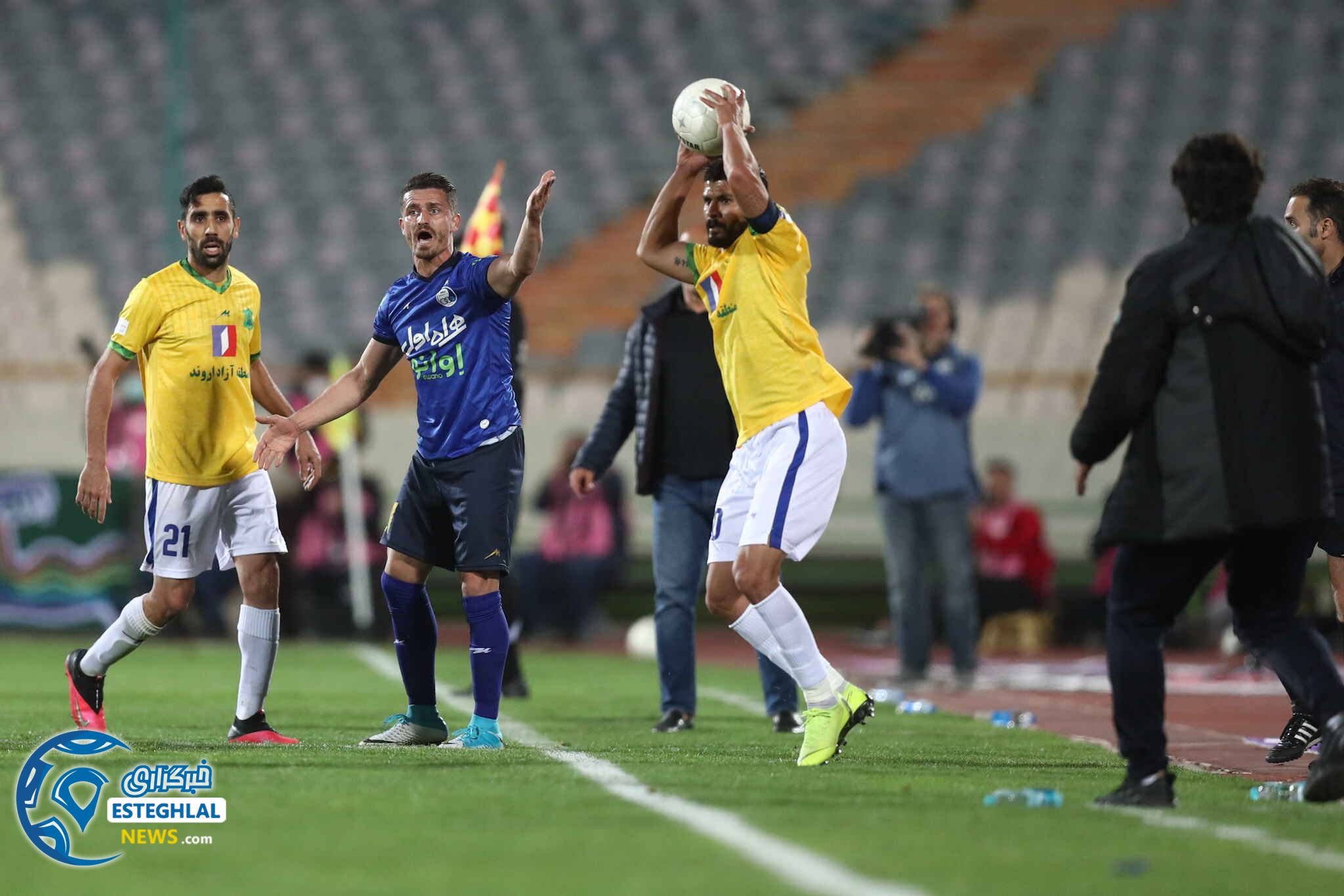 استقلال(تاج) 1-0 صنعت نفت آبادان