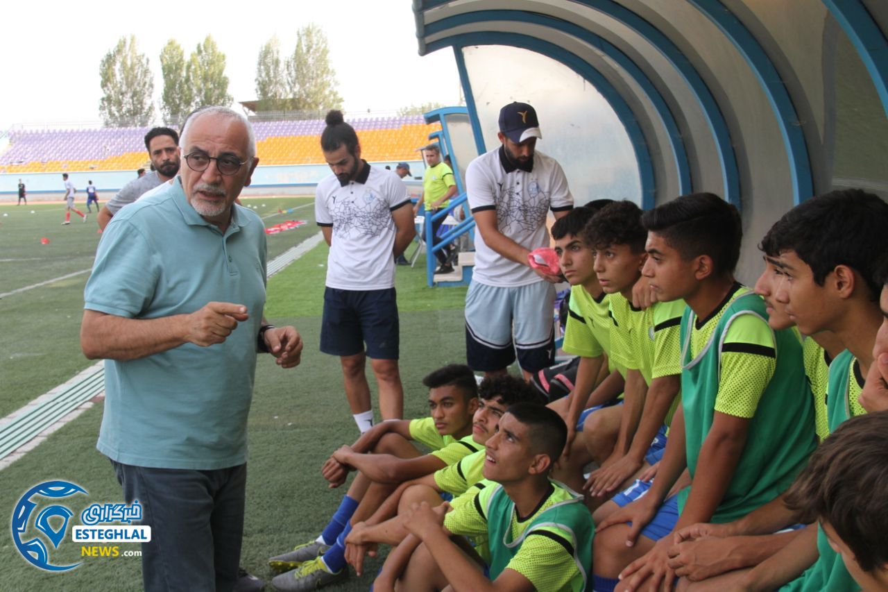 تیم نونهالان استقلال