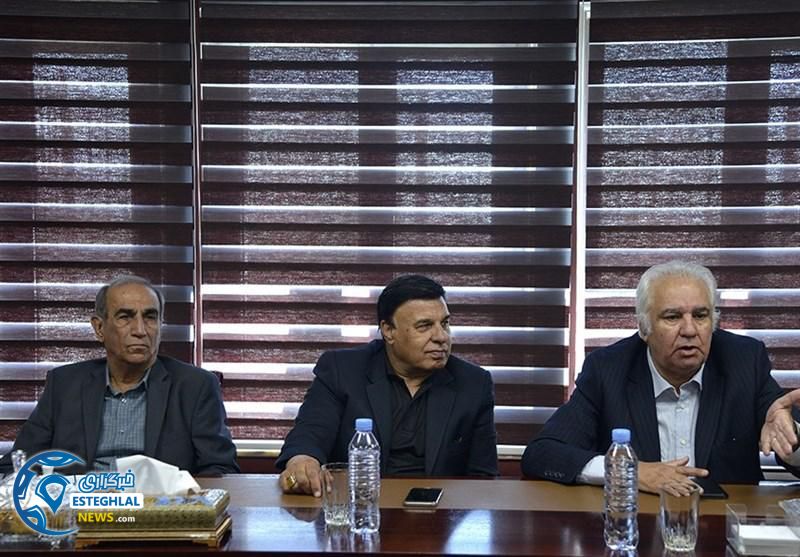 دیدار پیشکسوتان استقلال و وزیر ورزش