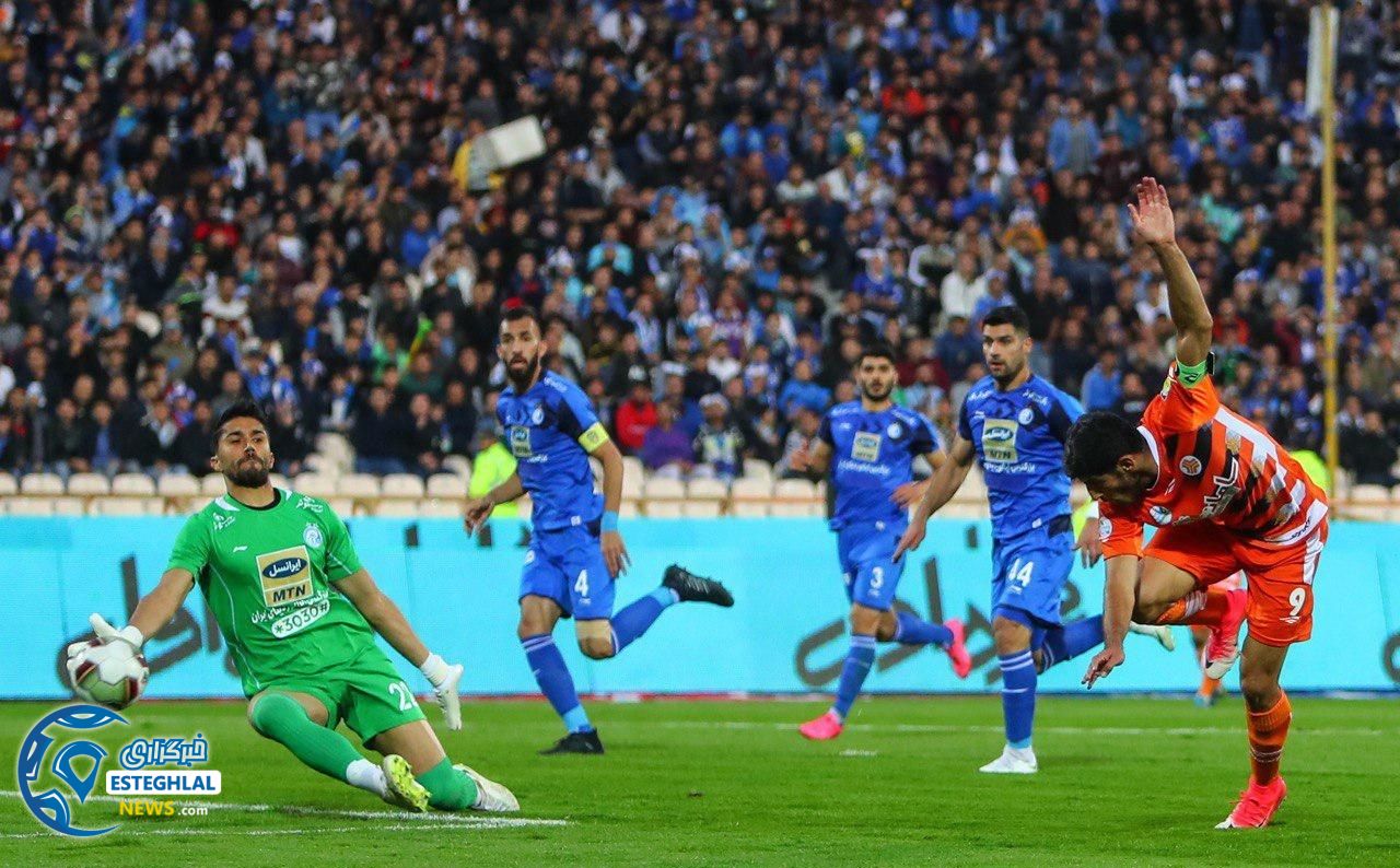 دیدار استقلال و سایپا