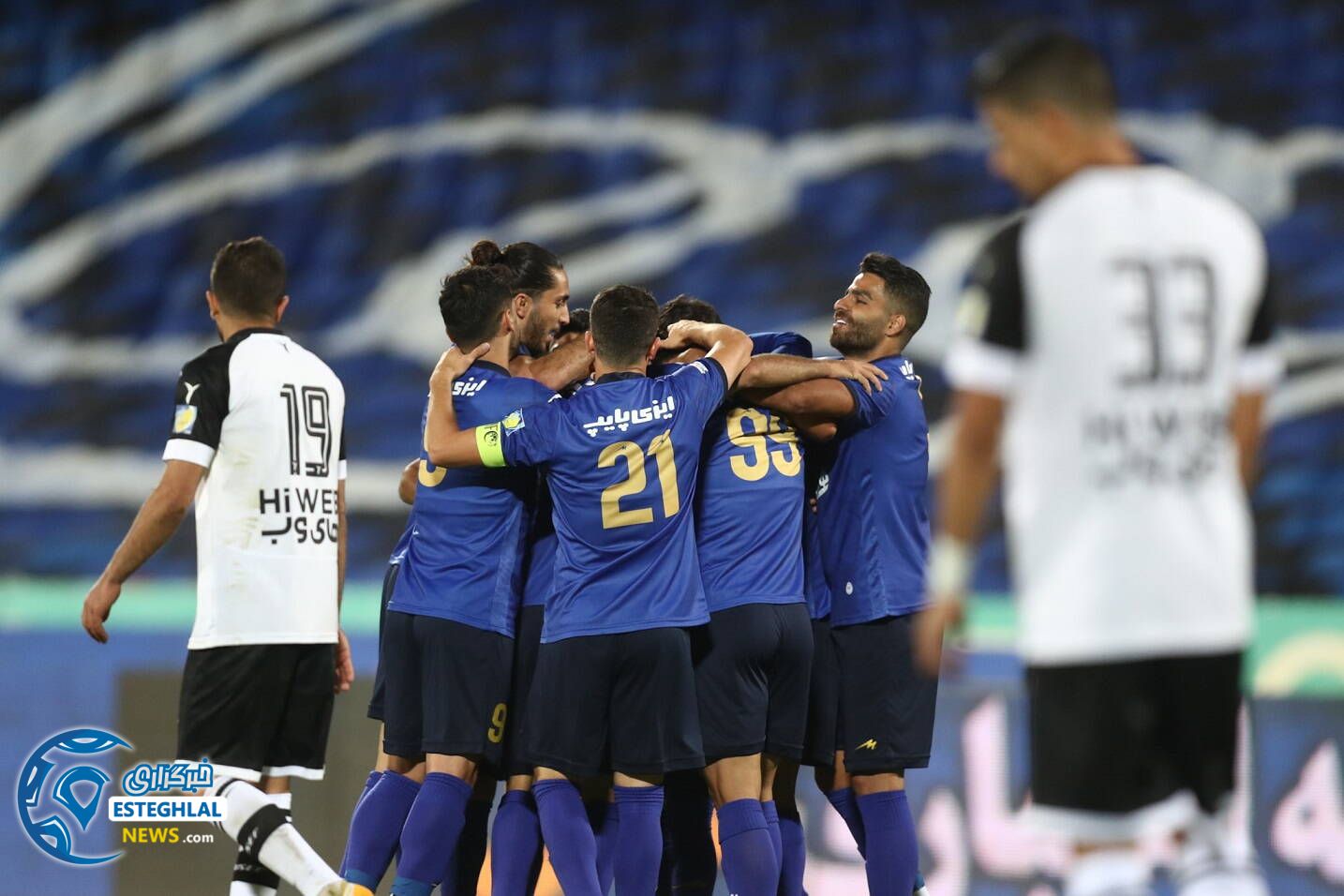 استقلال 1-0 هوادار