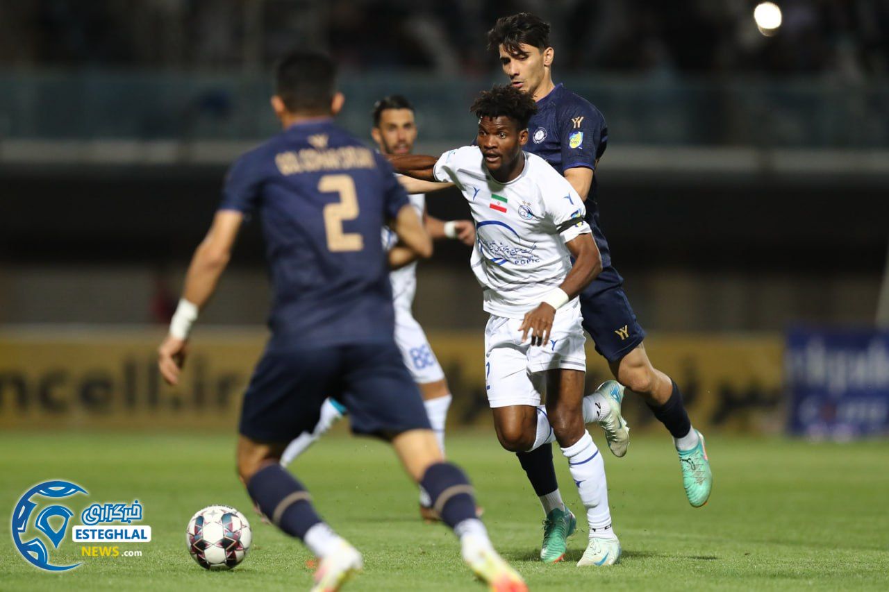 گل گهر 1-1 استقلال