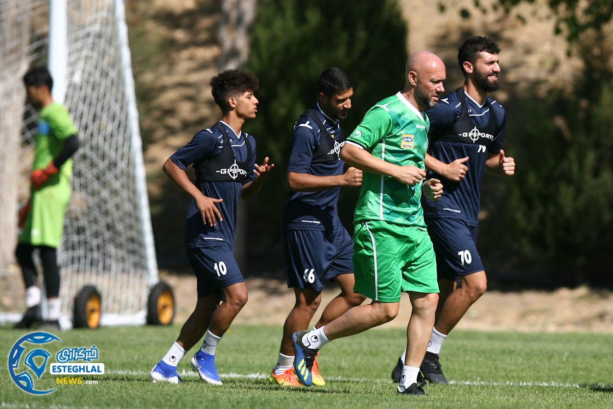 تمرین استقلال