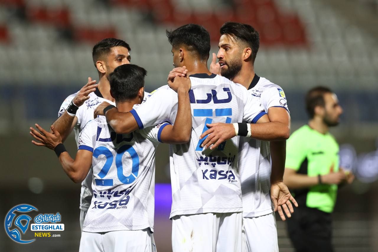 دیدار گل گهر و استقلال