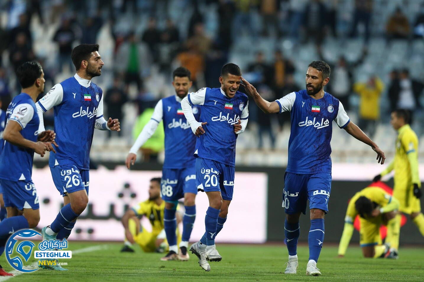 استقلال(تاج) 3-1 نفت مسجدسلیمان