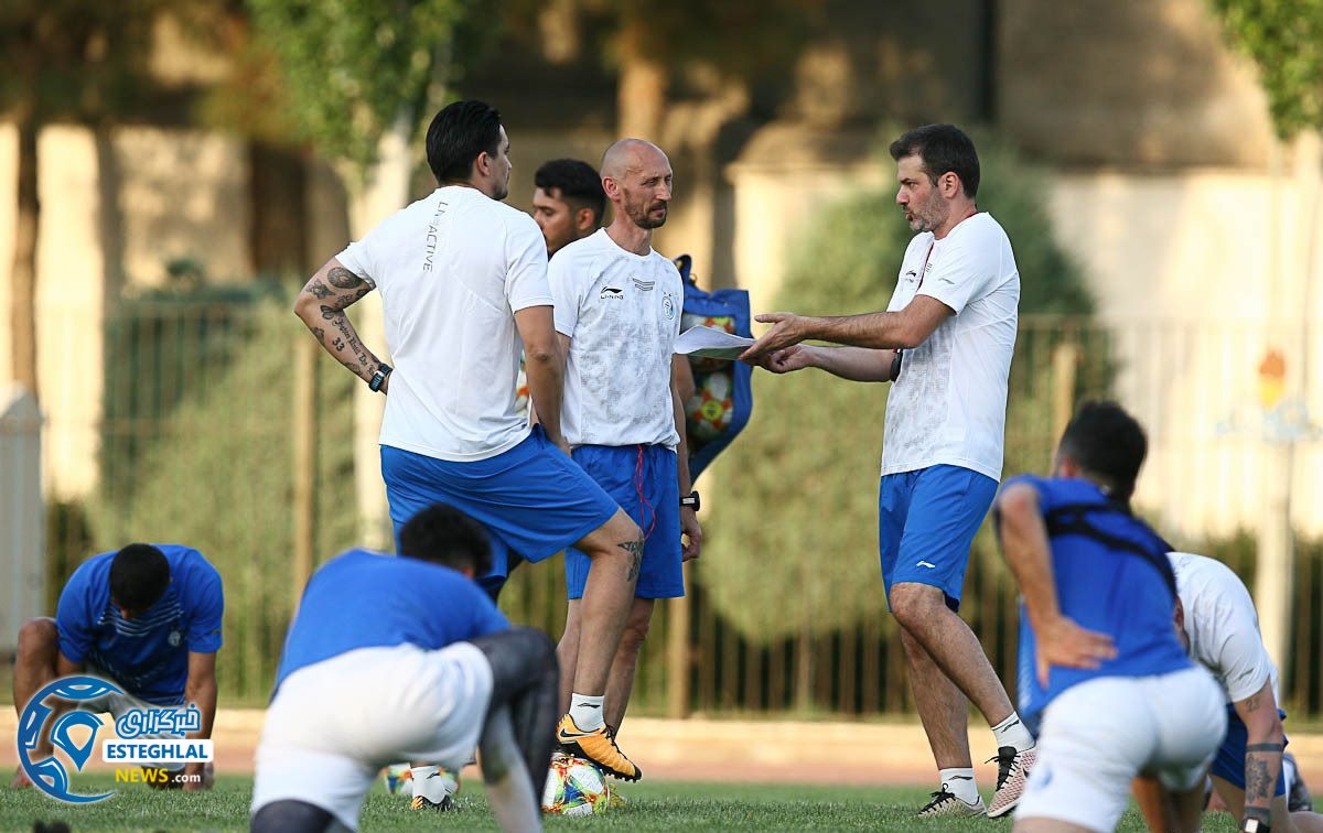 تمرین استقلال