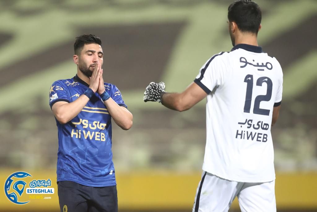 استقلال 0(2)-(4)0 فولاد