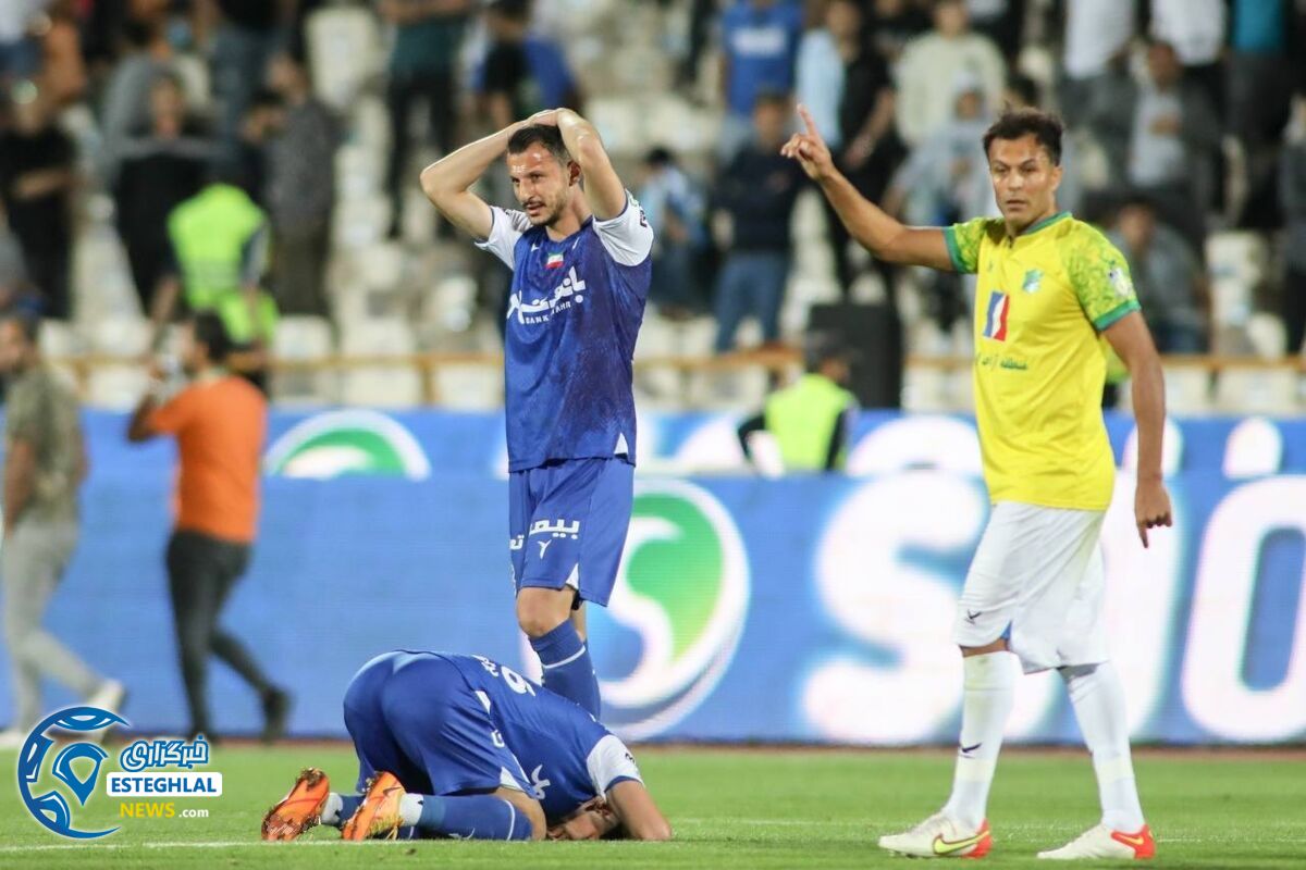 استقلال(تاج) 1-1 نفت آبادان