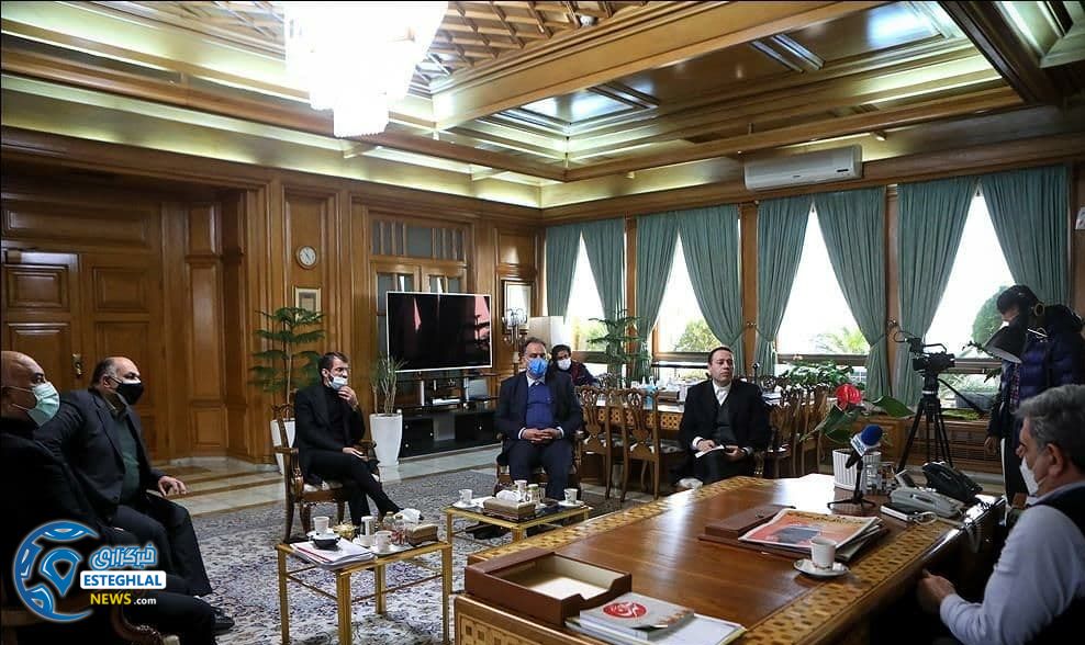 دیدار مدیران سرخابی با حناچی