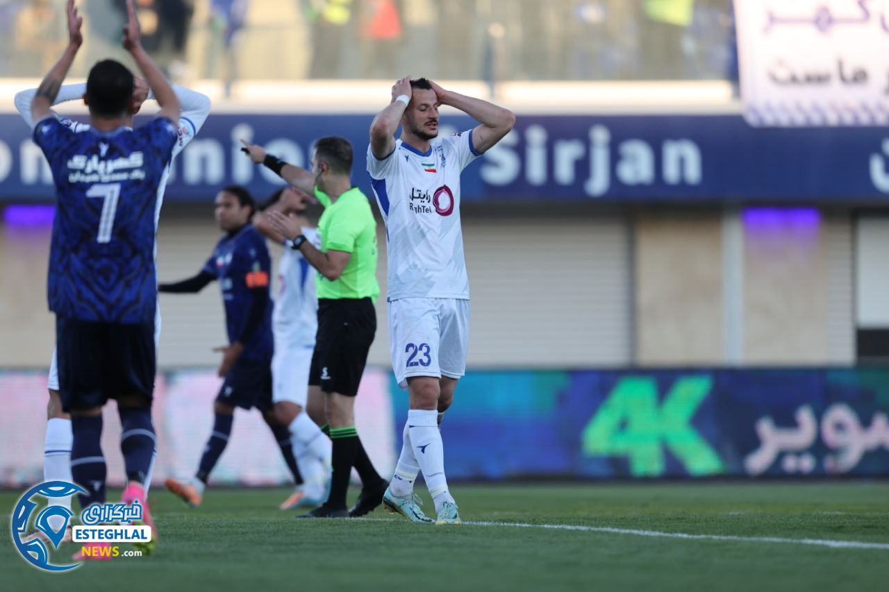 گل گهر سیرجان 1-1 استقلال
