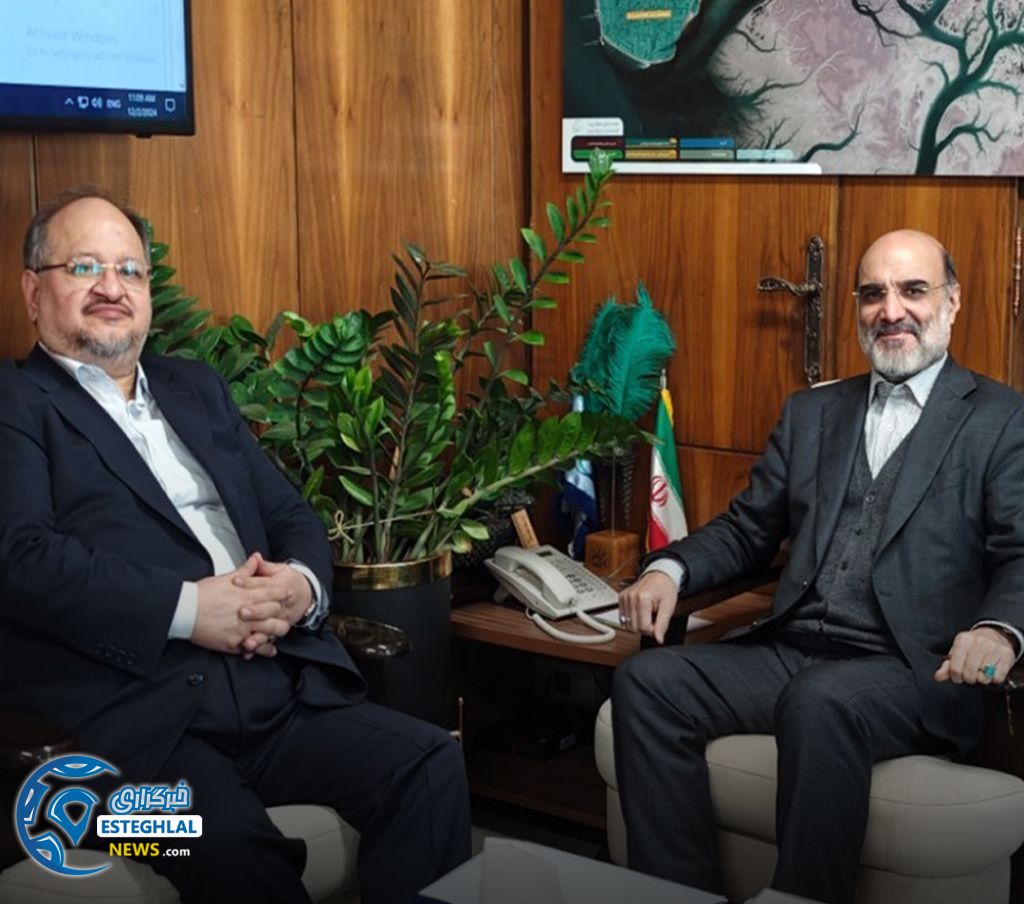 محمد شریعتمداری