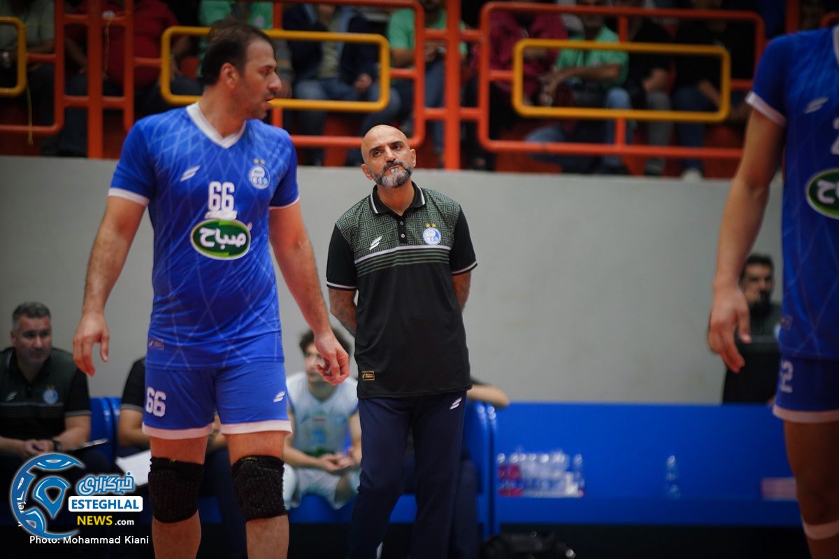 تییم والیبال استقلال گنبد