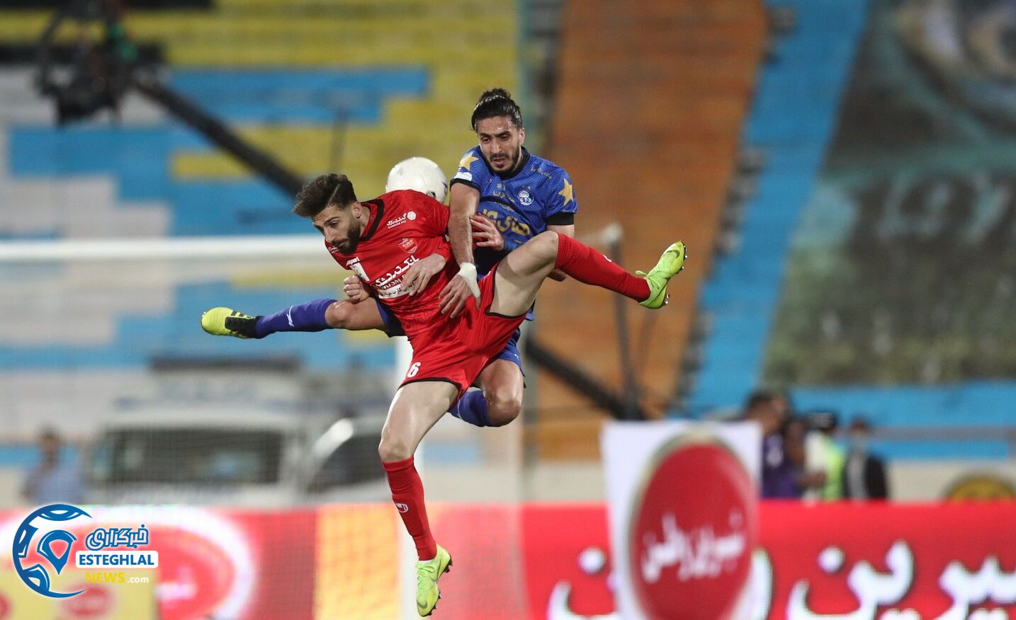پیروزی(پرسپولیس) 1-0 استقلال