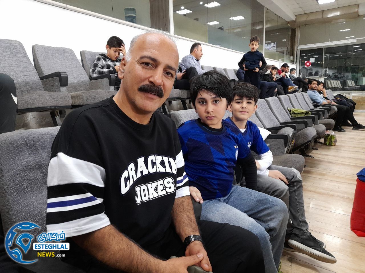 حواشی دیدار استقلال و هوادار