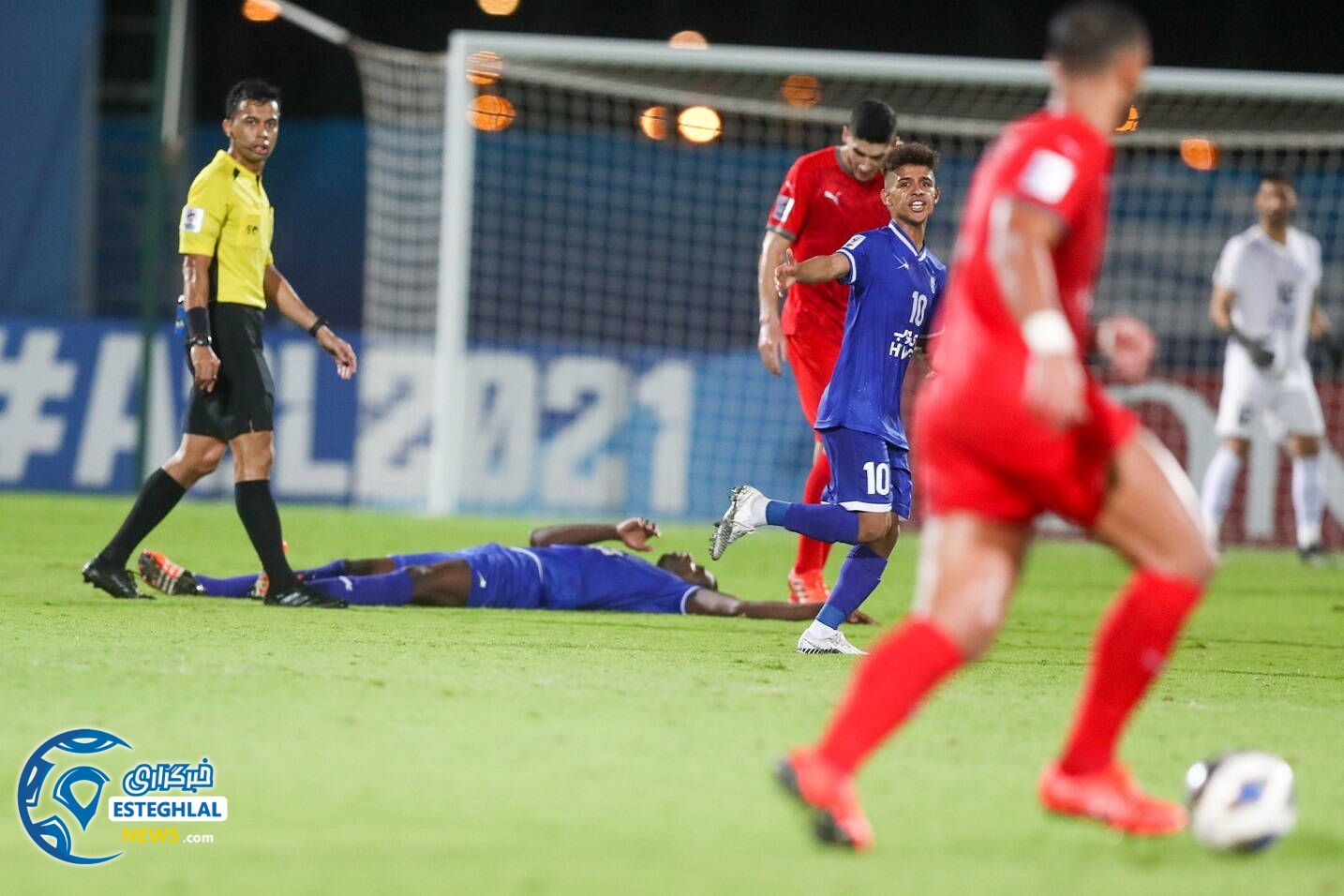 استقلال 2-2 الدحیل