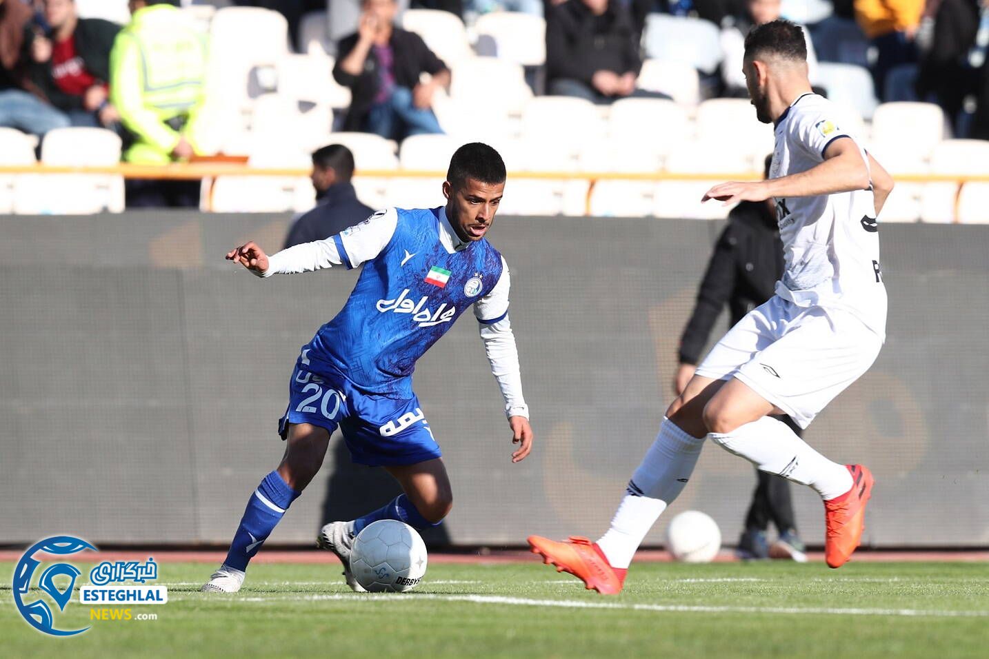 استقلال 2-0 ملوان