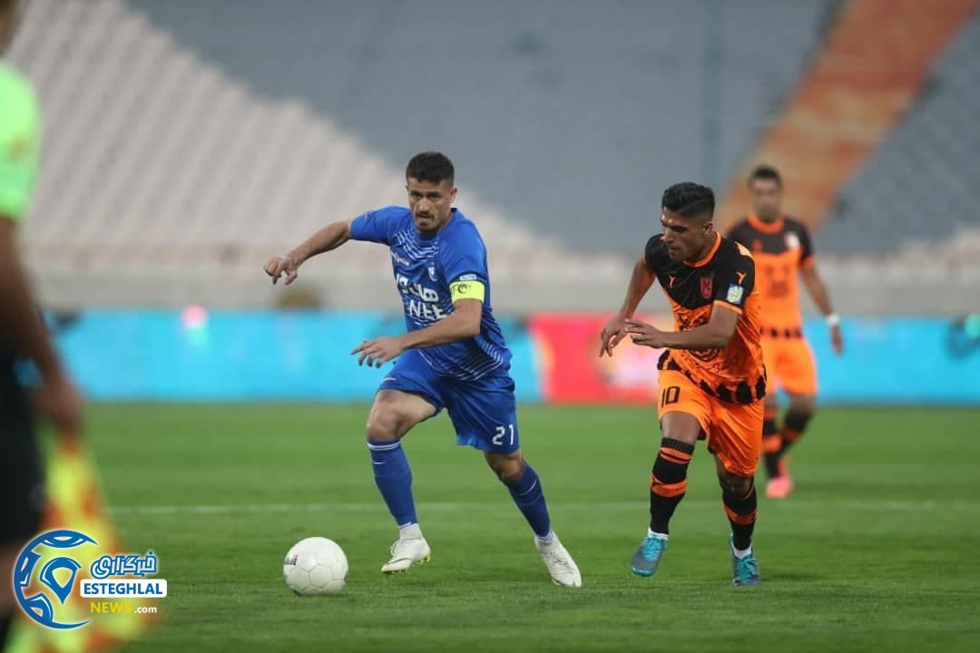 دیدار استقلال و مس