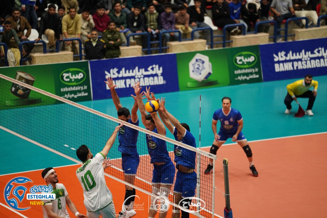 تیم والیبال استقلال گنبد