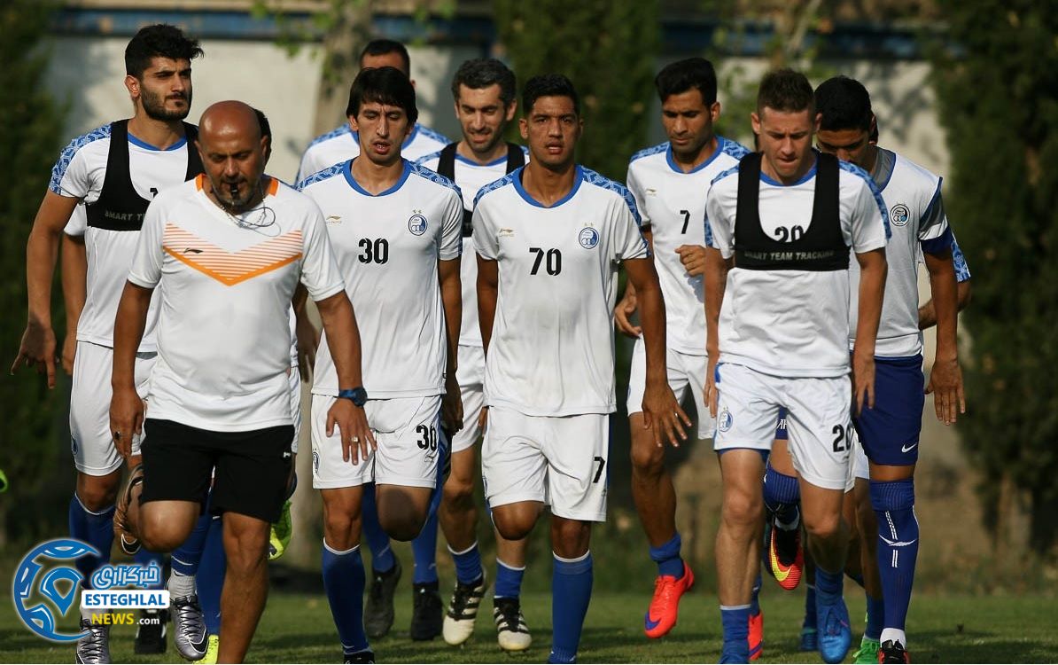 تمرین صبح استقلال