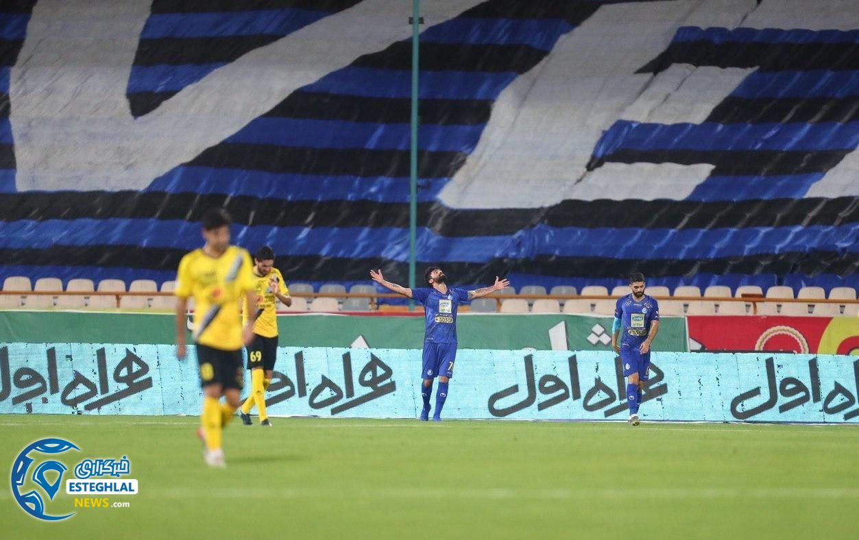 دیدار استقلال و سپاهان