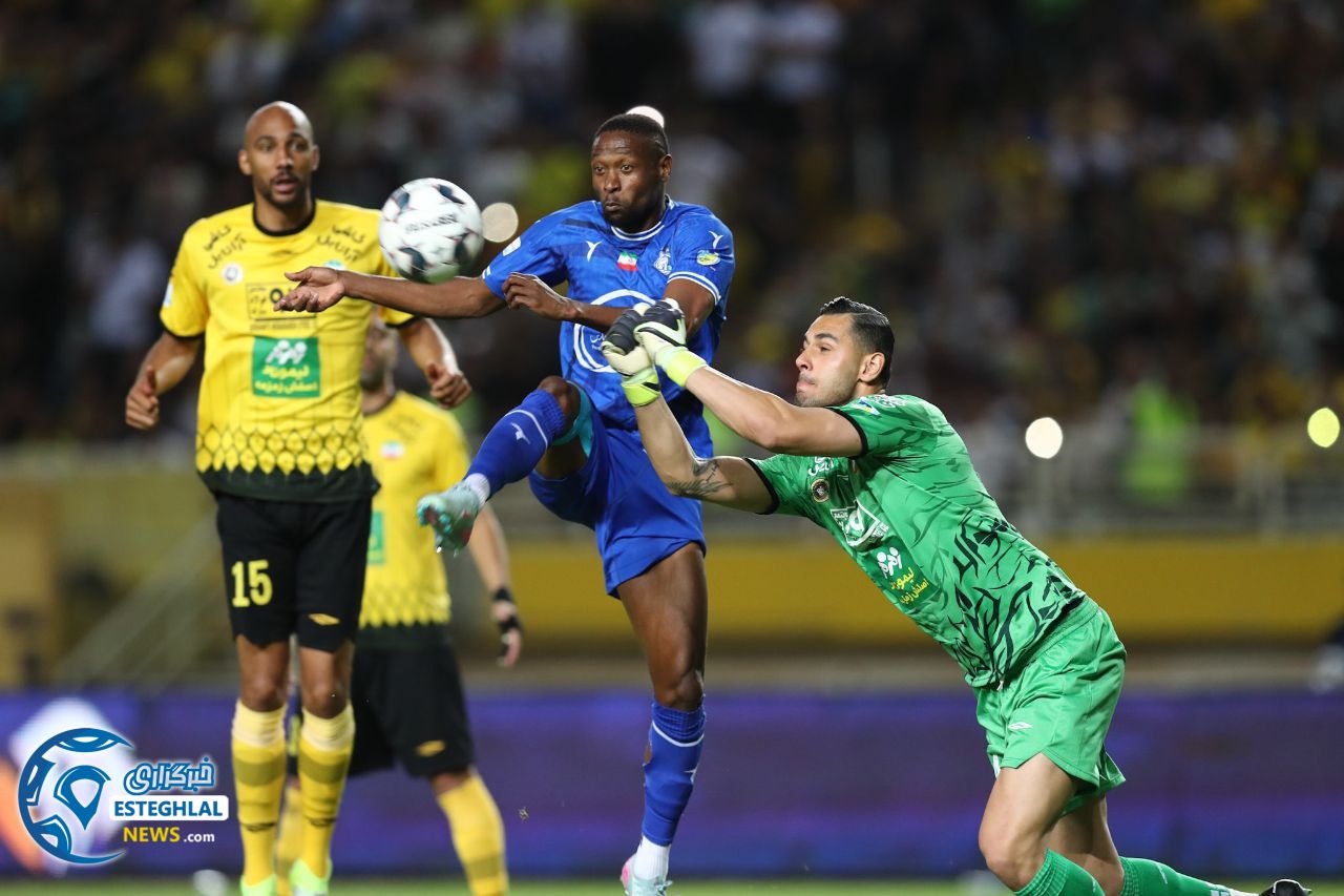 سپاهان 3-1 استقلال