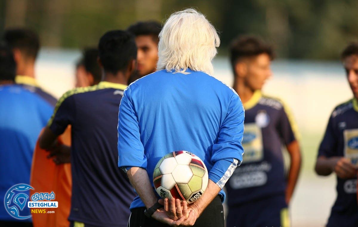 تیم فوتبال استقلال