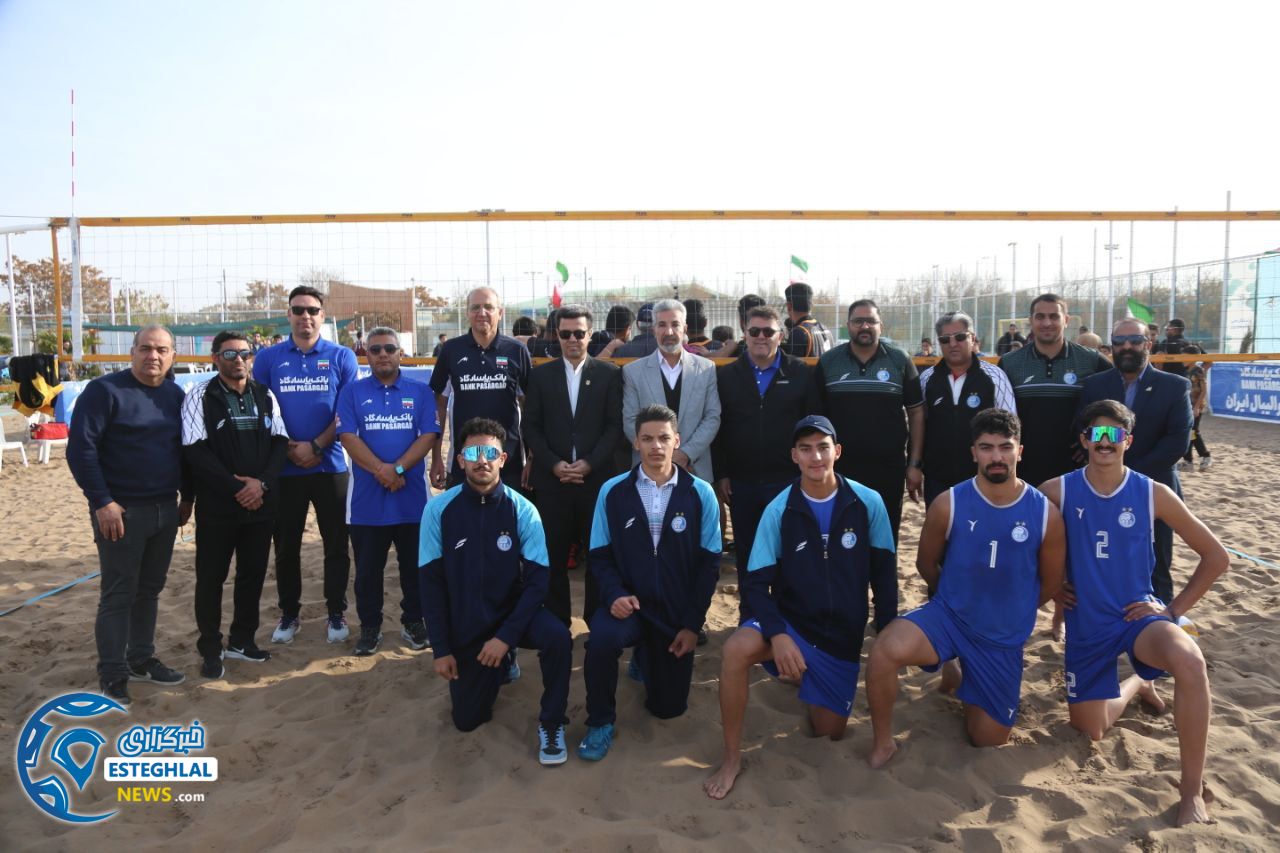 تیم والیبال ساحلی استقلال مشهد