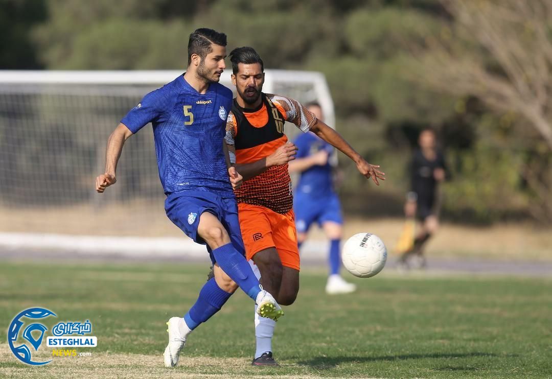 دیدار تدارکاتی استقلال و هوادار